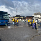 Bus-with-volunteers-entering-the-Noto-Peninsula-earthquake-affected-area-1